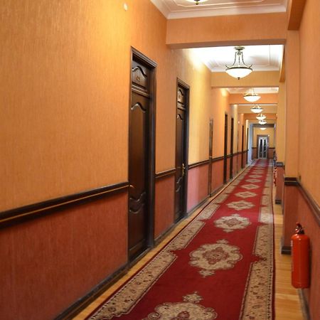 Ganja Hotel Luaran gambar