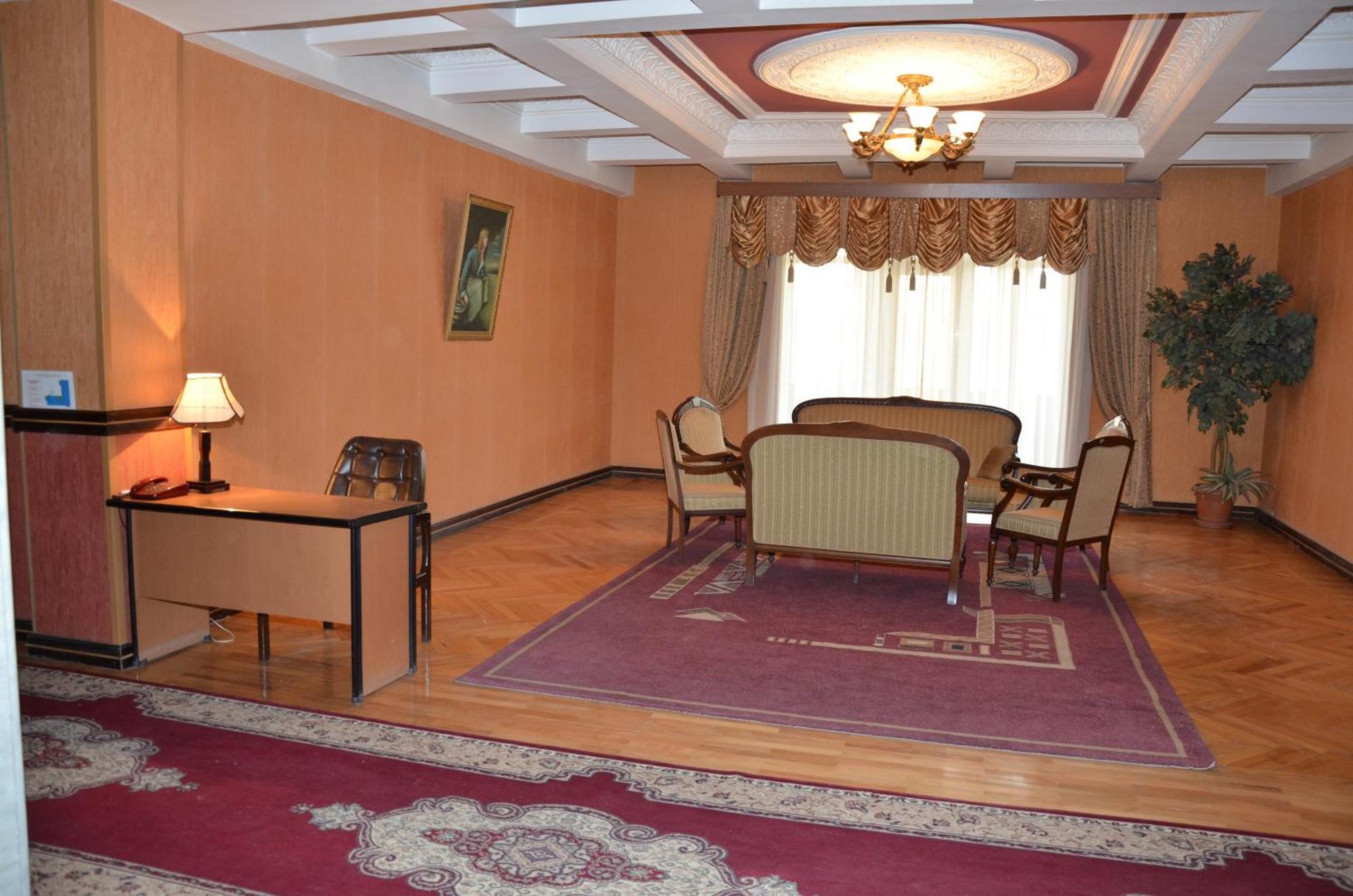 Ganja Hotel Luaran gambar