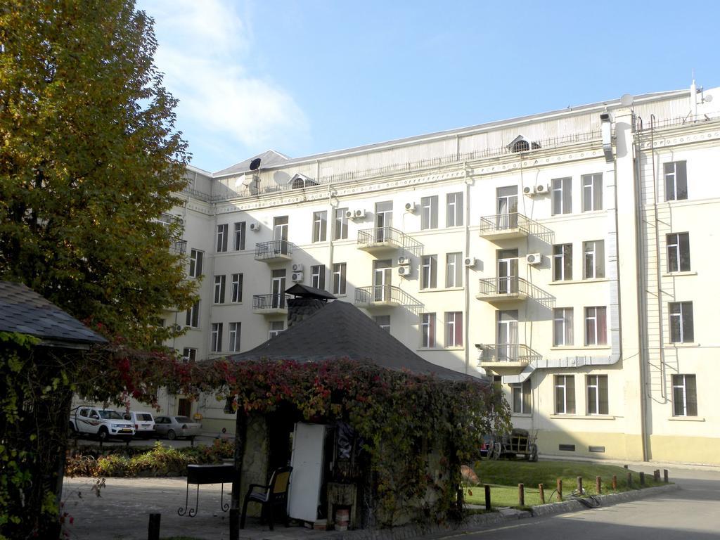 Ganja Hotel Luaran gambar