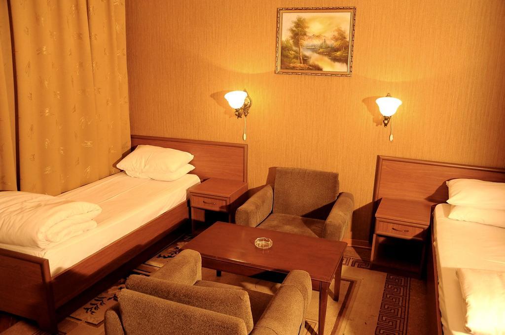 Ganja Hotel Luaran gambar